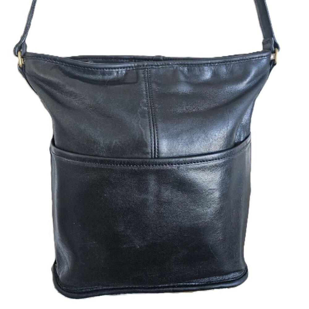 COACH Vintage Bleeker Bucket Shoulder in Glove-Tanned Bone Leather 1980's